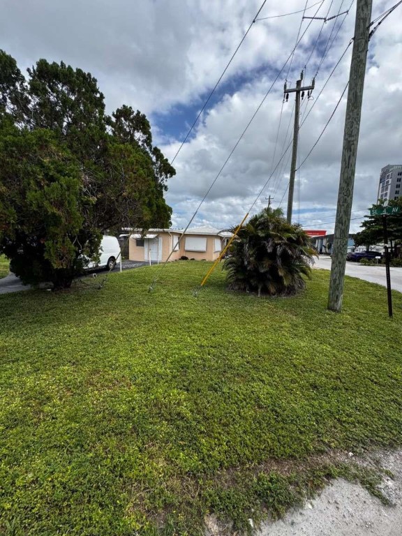 Lauderdale 2-9 D - Residential Income