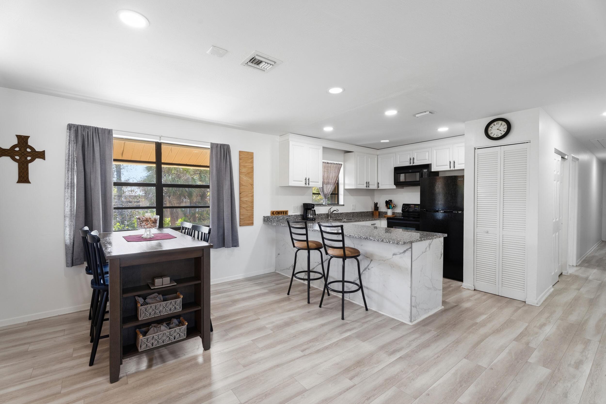 SAND & SEA APARTMENTS OF NORTH BEACH - Residential