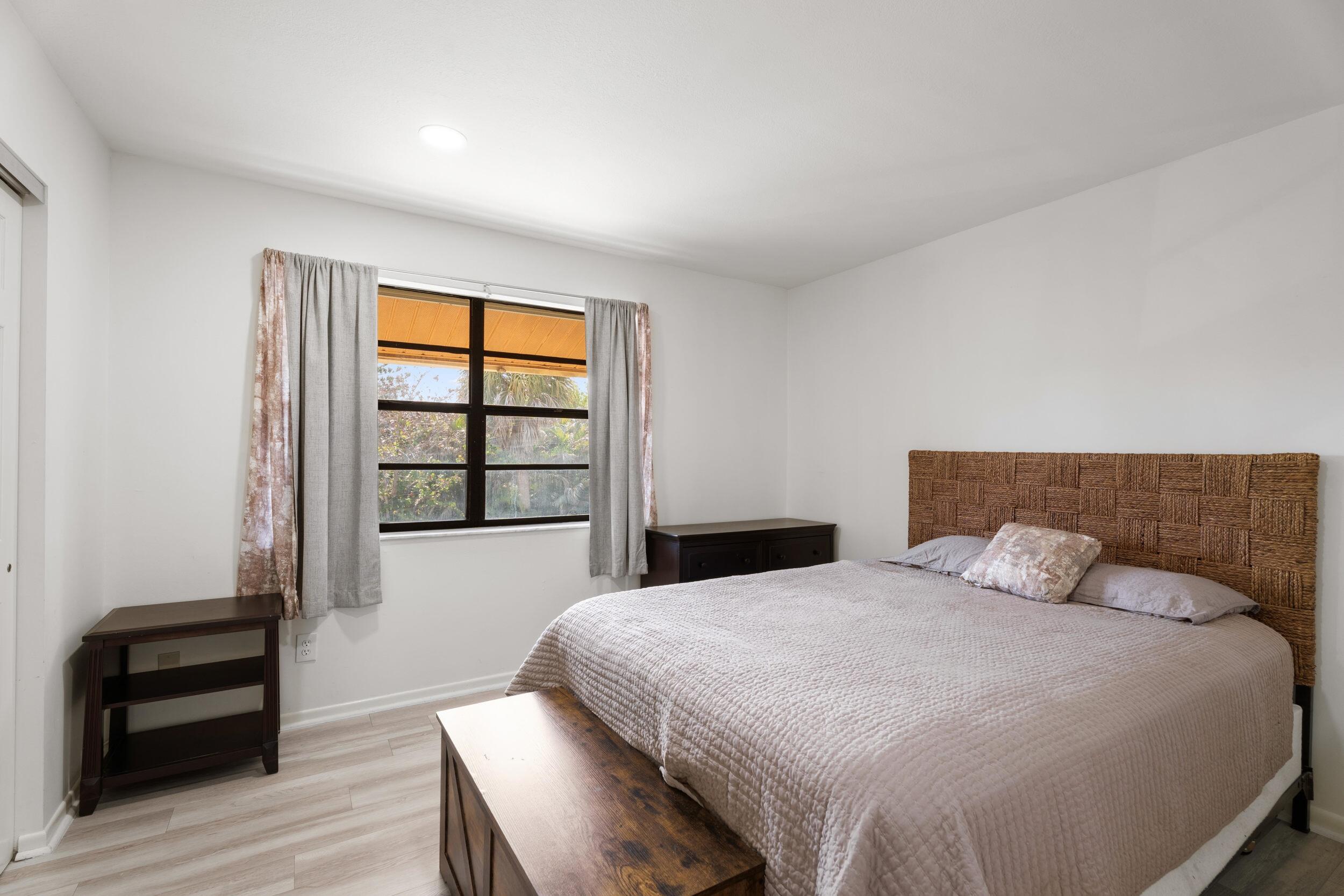SAND & SEA APARTMENTS OF NORTH BEACH - Residential