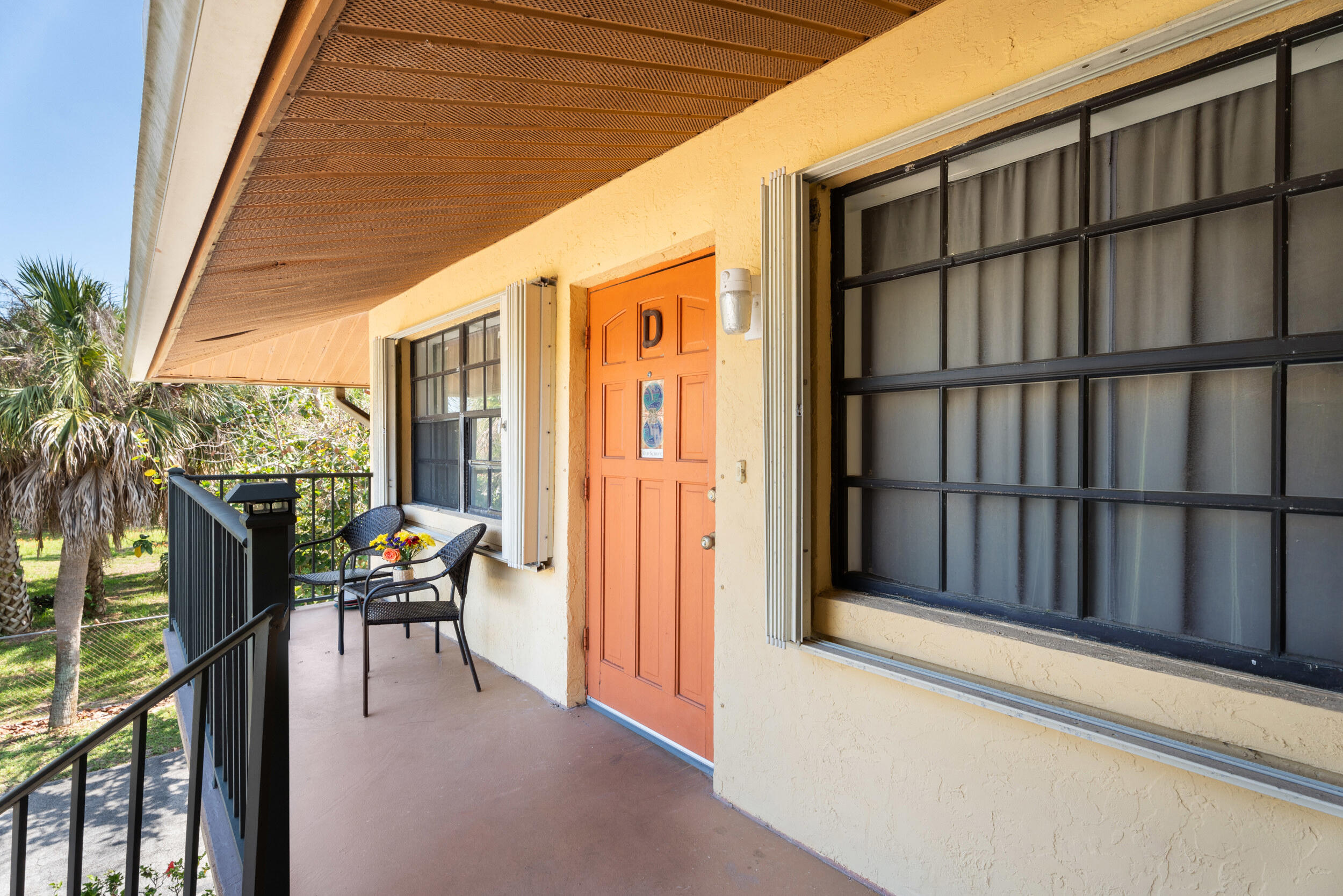 2505 Tamarind Drive