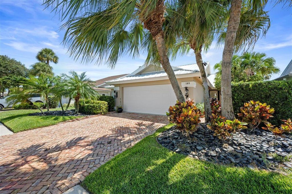 Photo of 109 Seashore Drive, Jupiter, FL 33477 (MLS # B26032291)