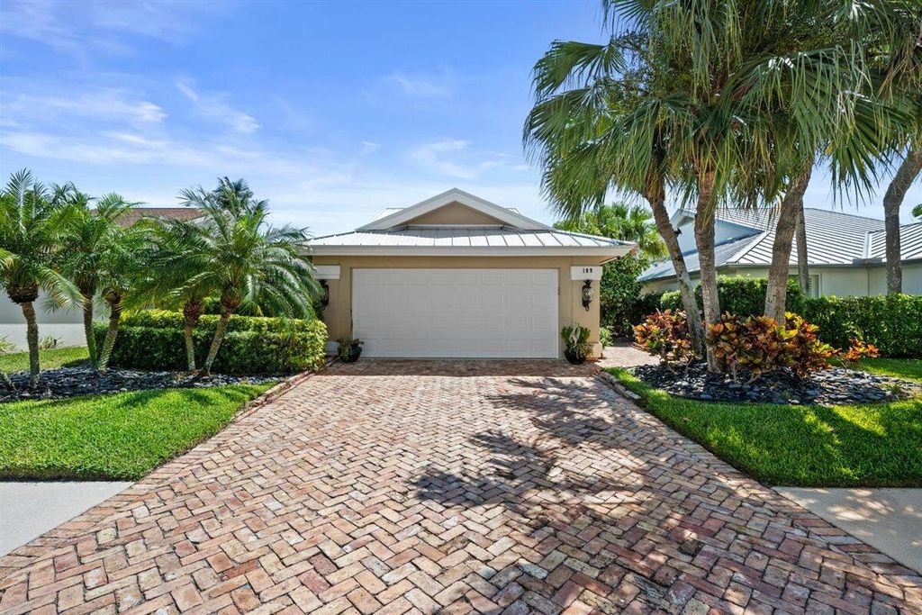 Photo of 109 Seashore Drive, Jupiter, FL 33477 (MLS # B26032291)
