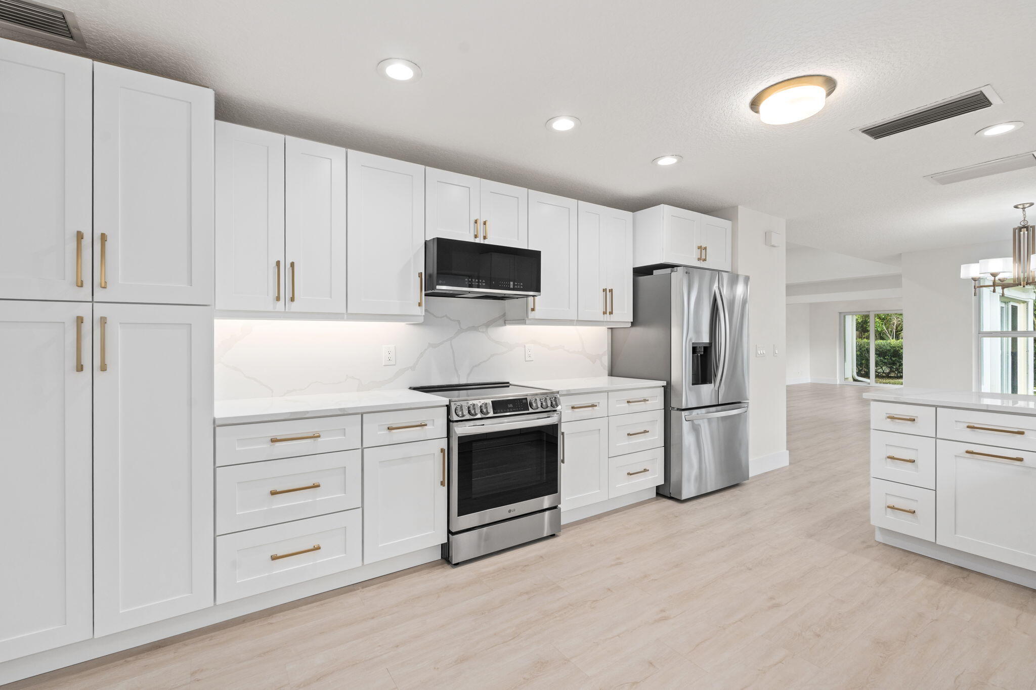 MONARCH COUNTRY CLUB - Residential