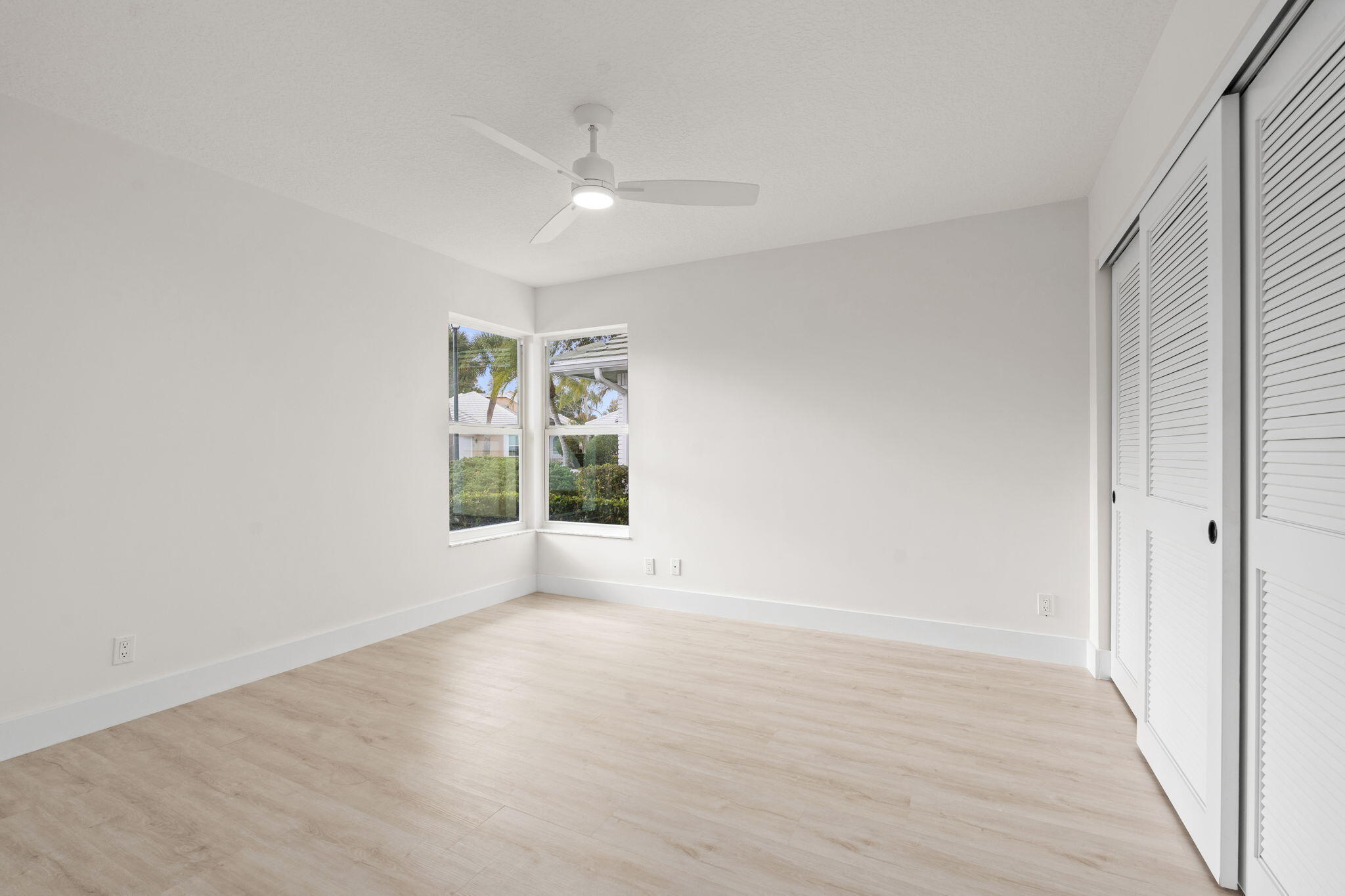 MONARCH COUNTRY CLUB - Residential