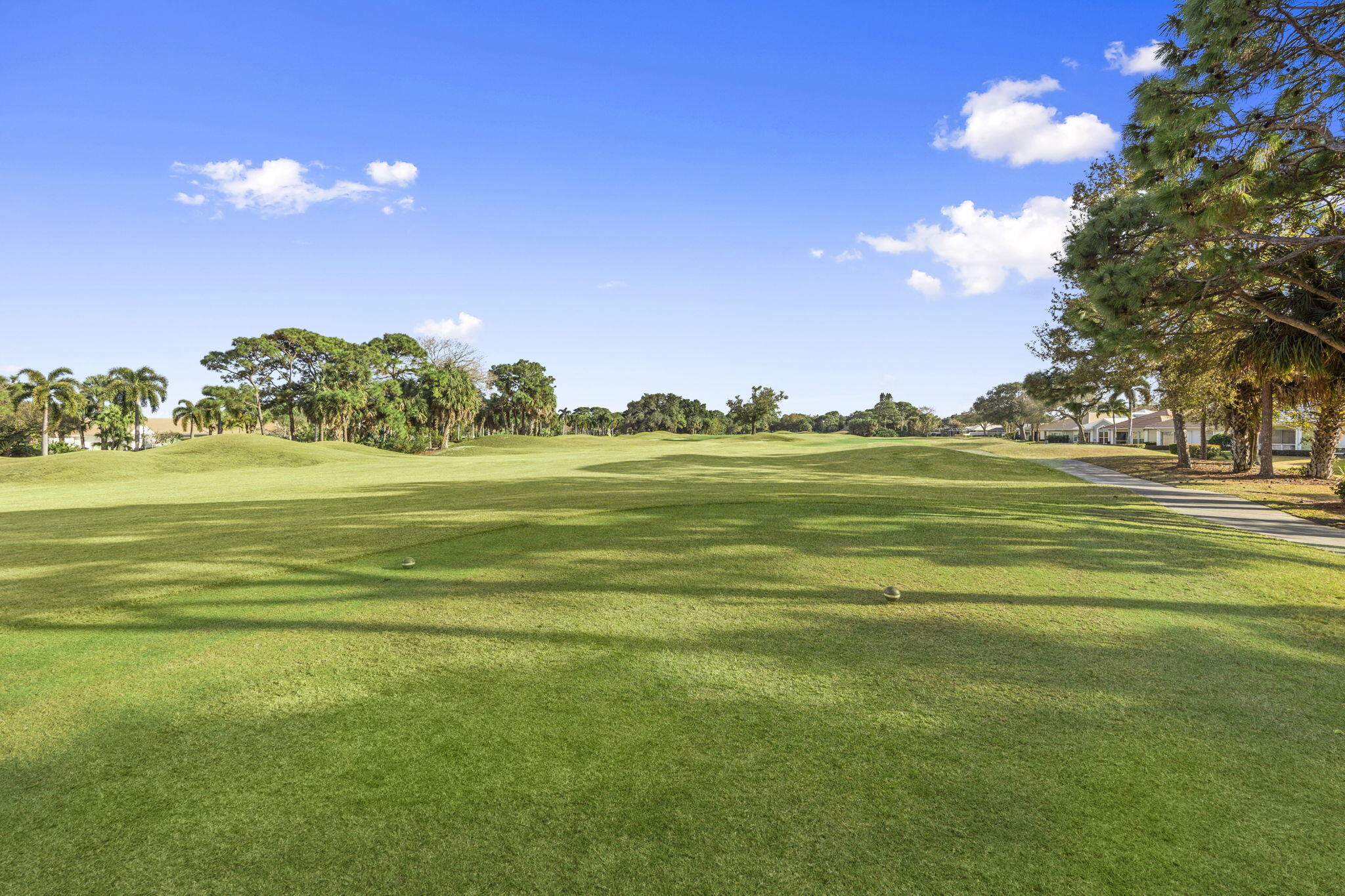 MONARCH COUNTRY CLUB - Residential