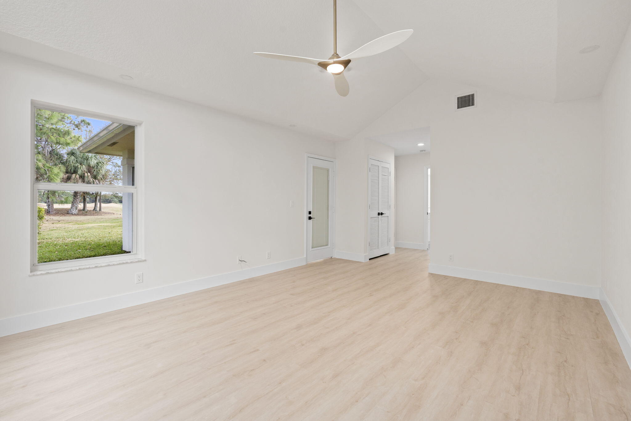 MONARCH COUNTRY CLUB - Residential