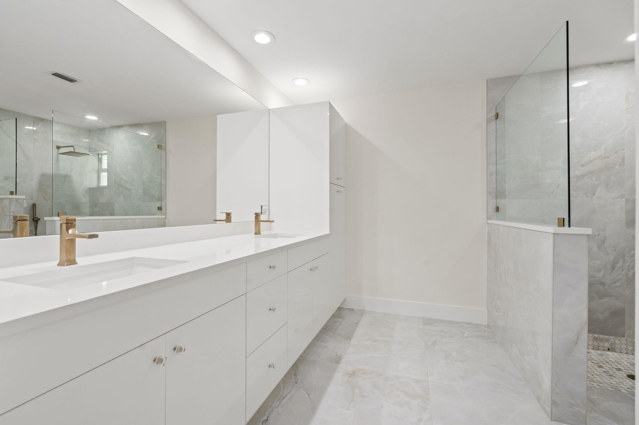 MONARCH COUNTRY CLUB - Residential