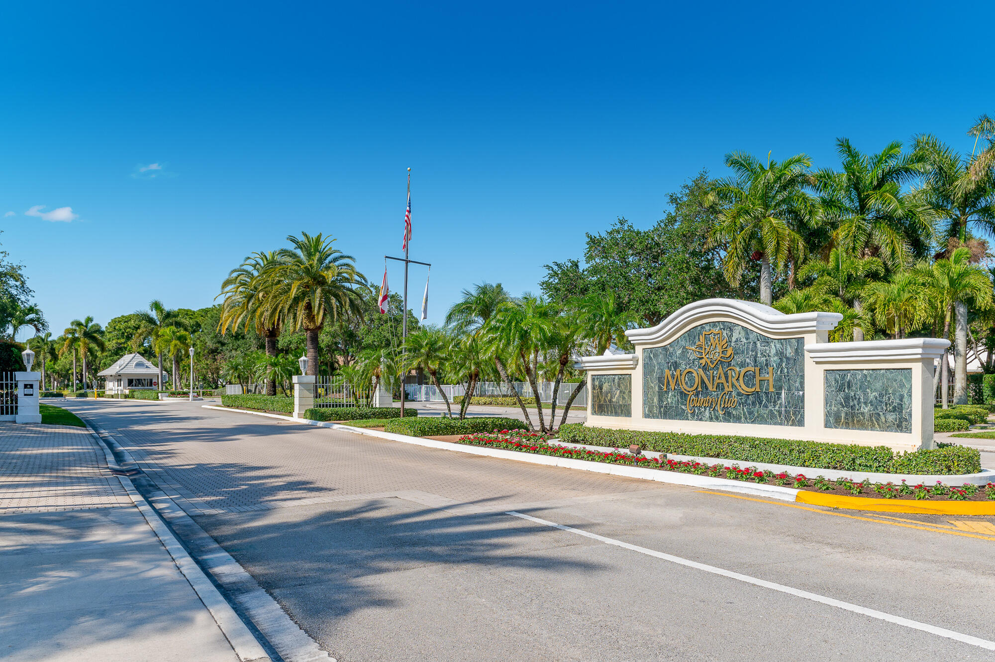 MONARCH COUNTRY CLUB - Residential