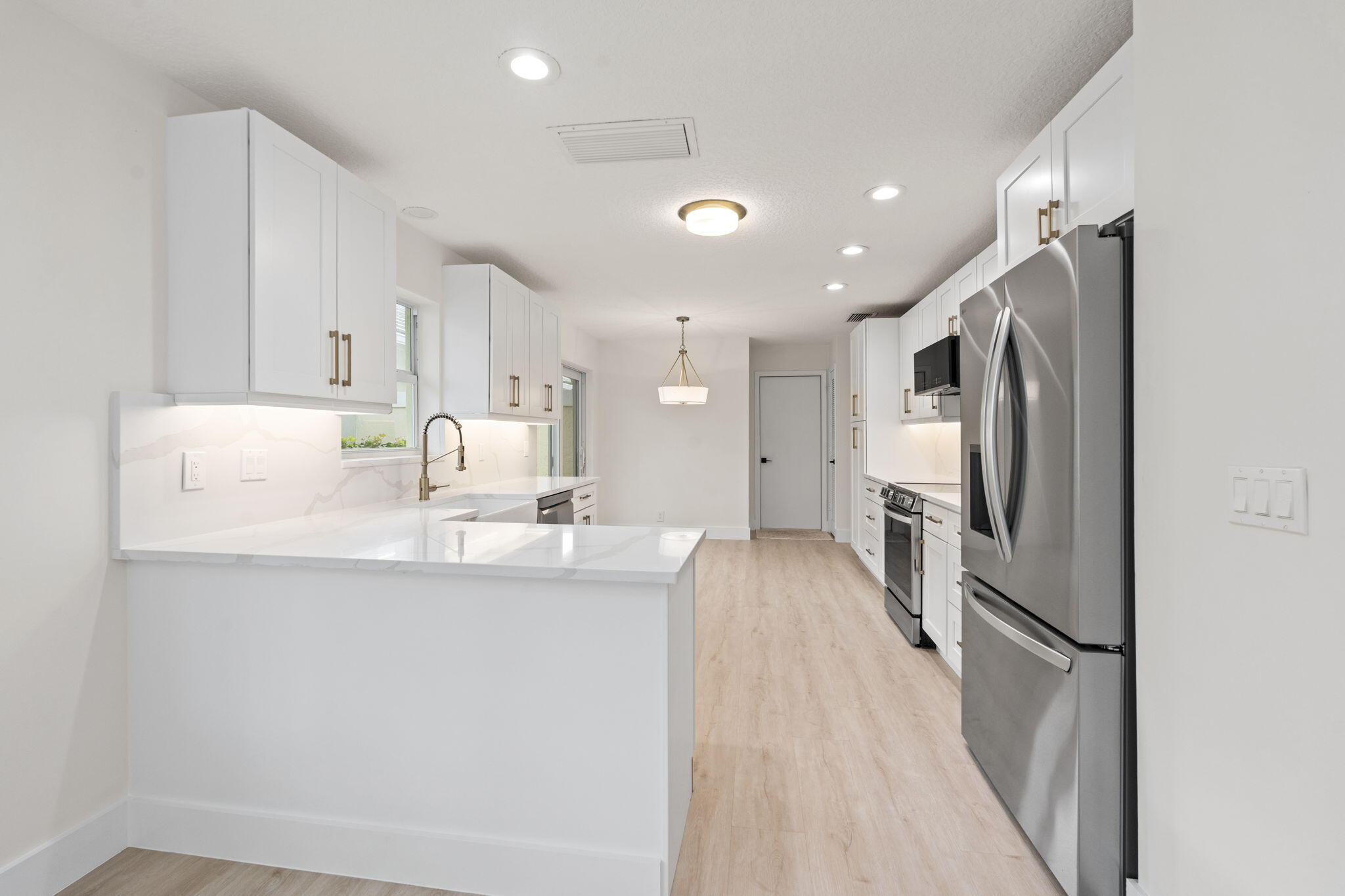 MONARCH COUNTRY CLUB - Residential