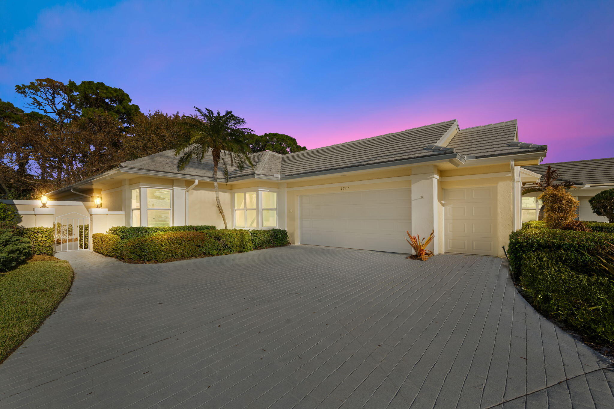 MONARCH COUNTRY CLUB - Residential