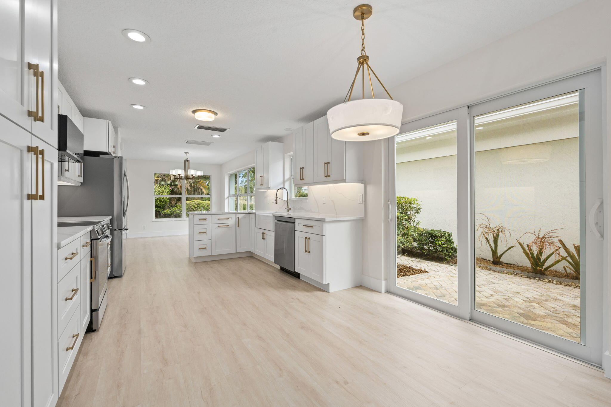 MONARCH COUNTRY CLUB - Residential