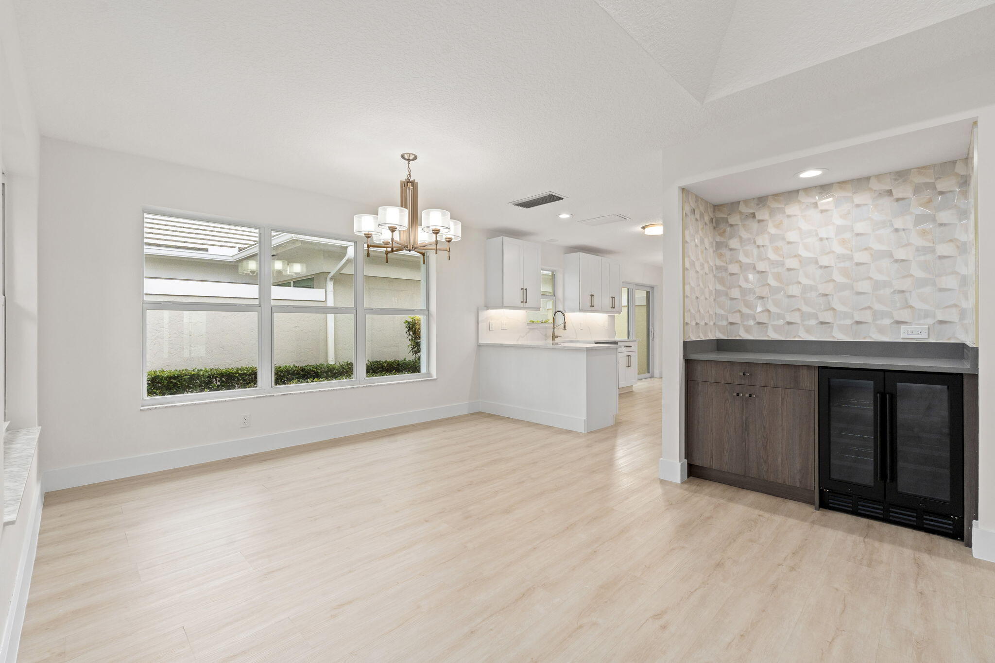 MONARCH COUNTRY CLUB - Residential