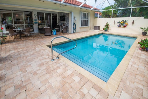 Tiny photo for 146 Lost Bridge Drive, Palm Beach Gardens, FL 33410 (MLS # B26036799)