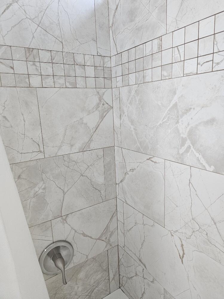 PINELAKE VILLAGE LEASEHOLD ESTATE - Residential