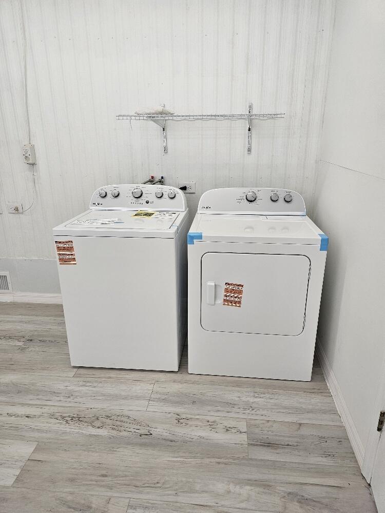 PINELAKE VILLAGE LEASEHOLD ESTATE - Residential