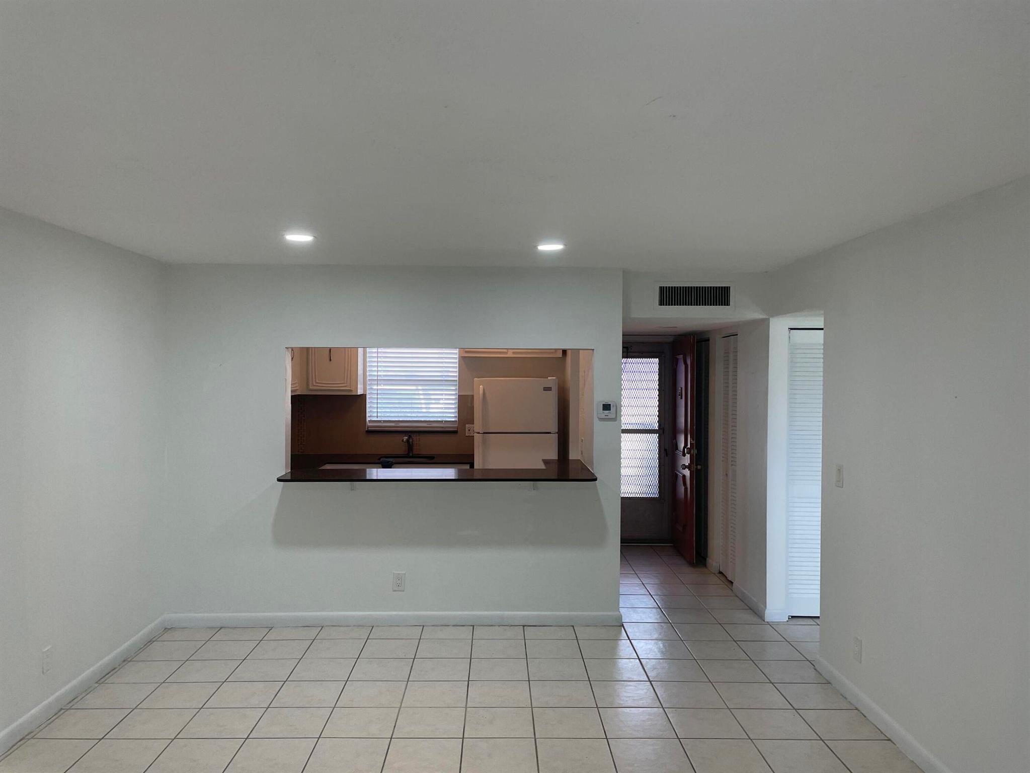 719 Lori Drive 114