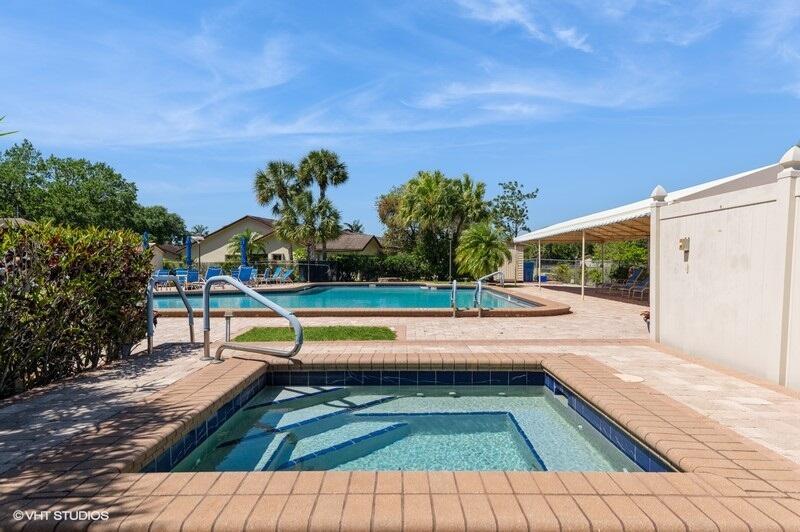 VILLAGE WALK - Residential