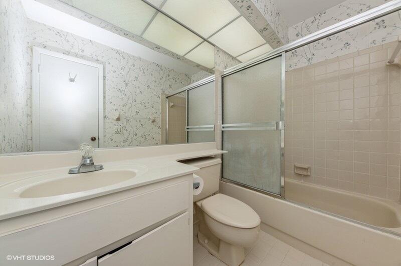 VILLAGE WALK - Residential