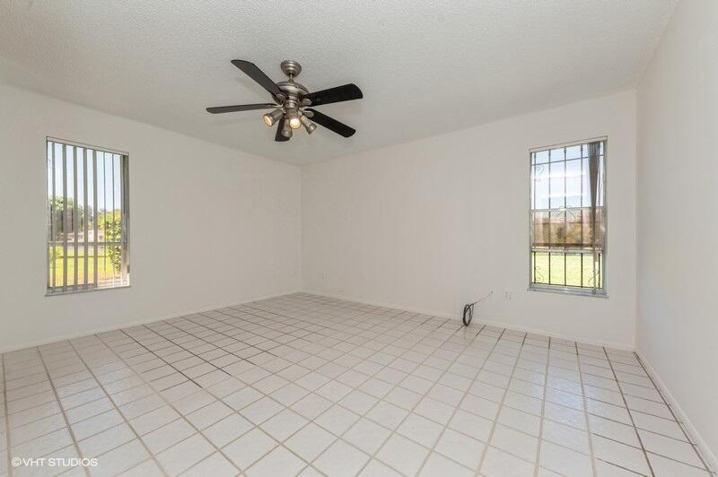 VILLAGE WALK - Residential