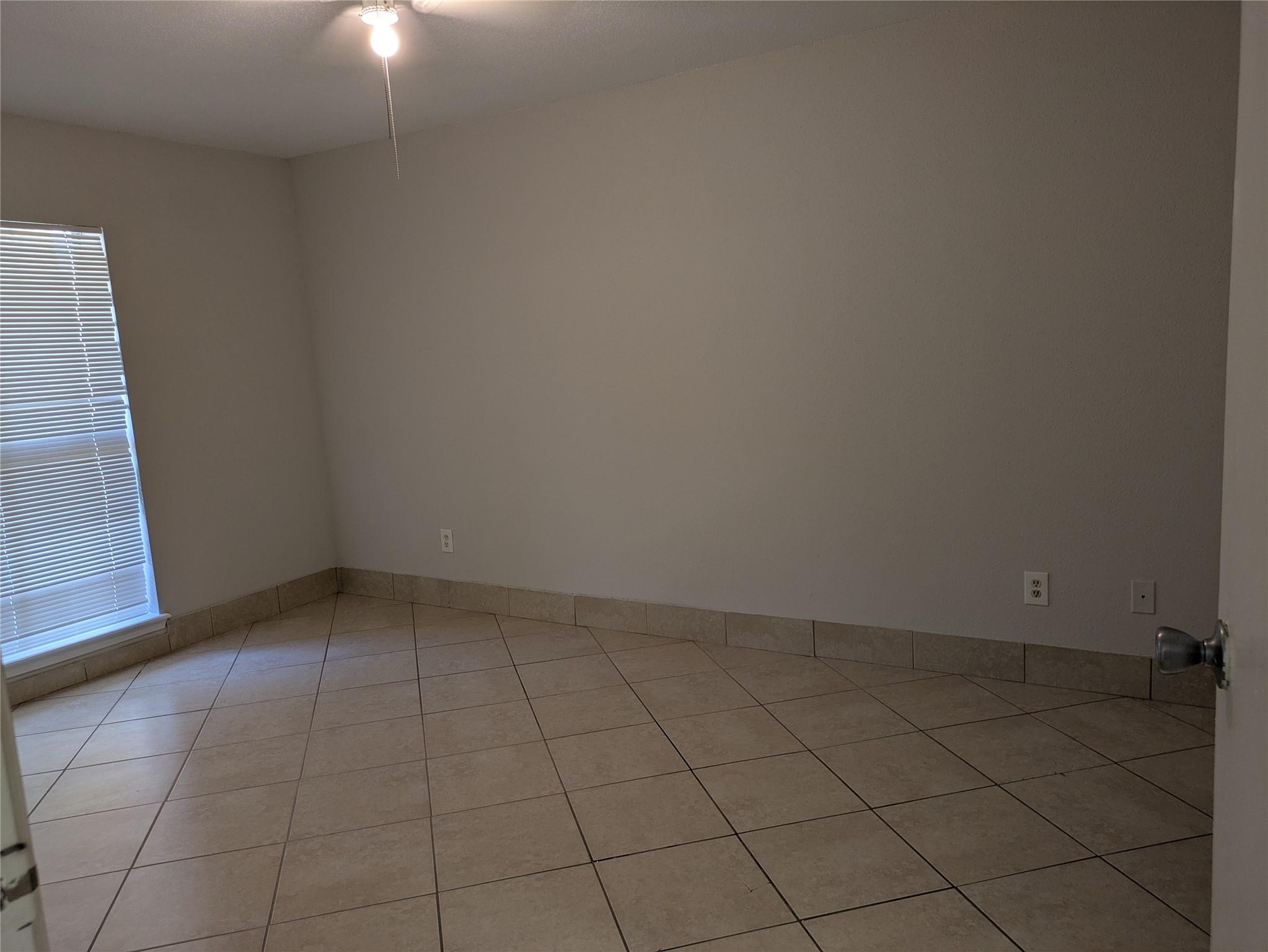 SAVANNAH @ RIVERSIDE - Residential Lease