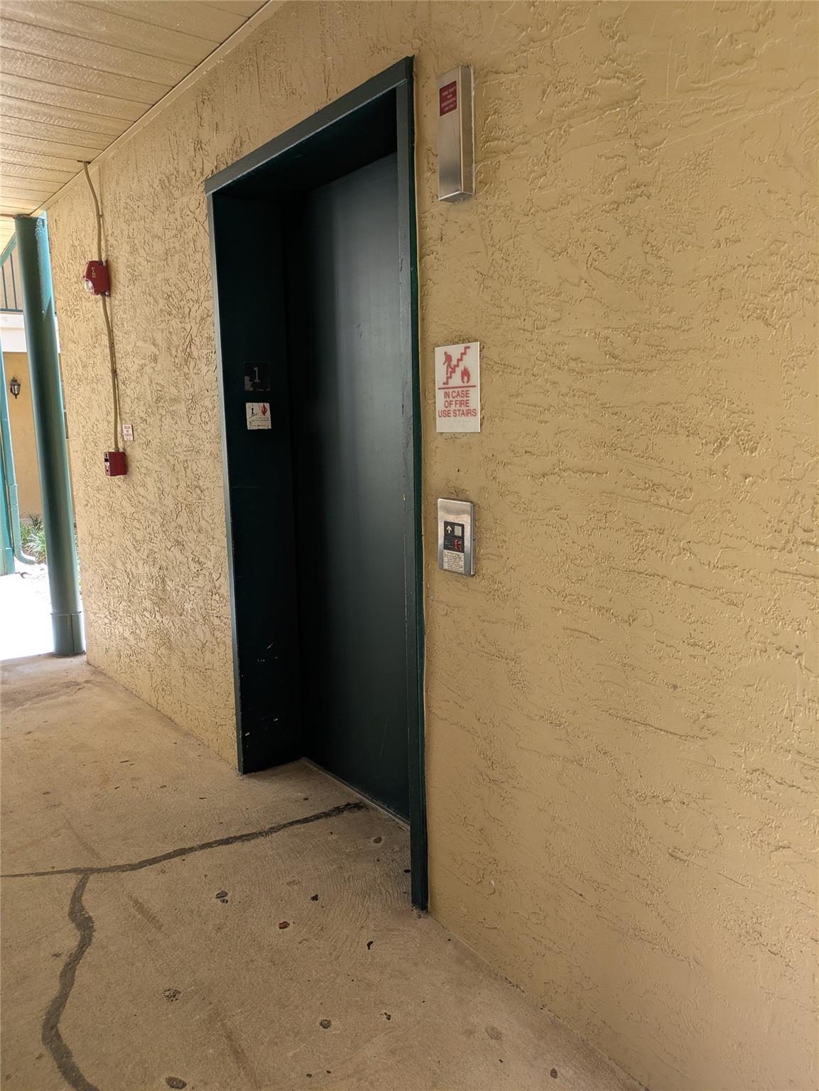 SAVANNAH @ RIVERSIDE - Residential Lease