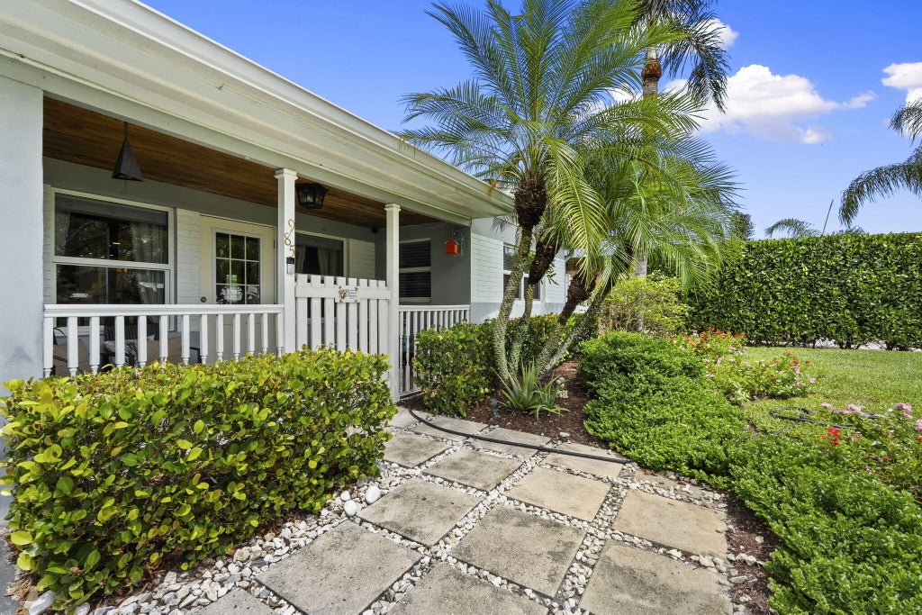 Photo of 985 SW 29th Terrace, Palm City, FL 34990 (MLS # R11121729)
