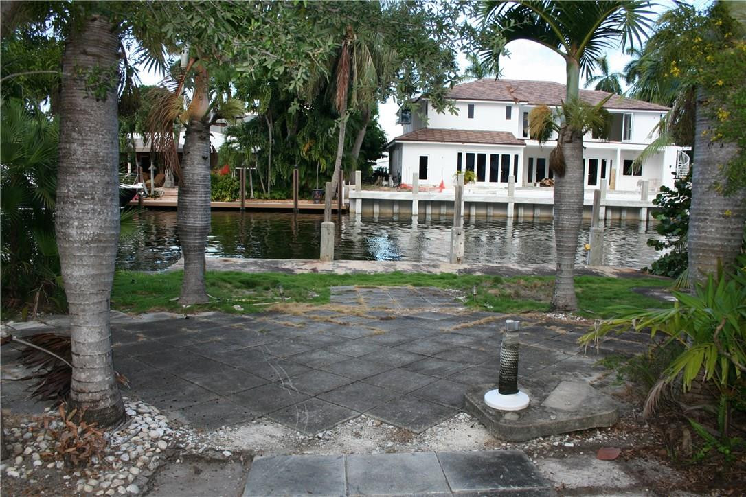 Coconut Isle Drive - Residential