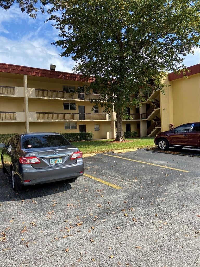 3253 Foxcroft Road G212, Miramar FL 33025
