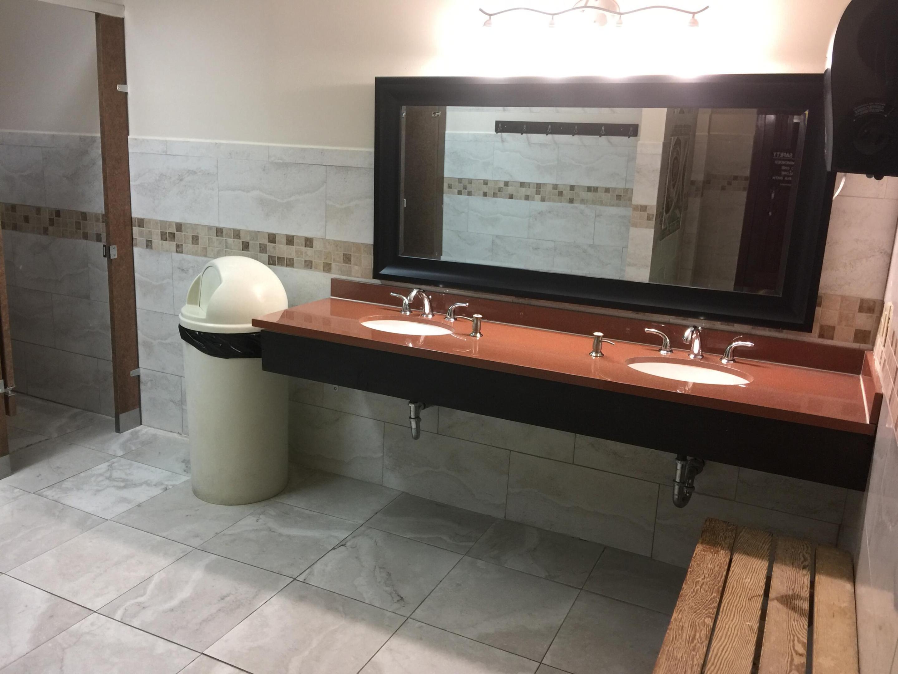 LAUDERDALE OAKS CONDO XII - Residential