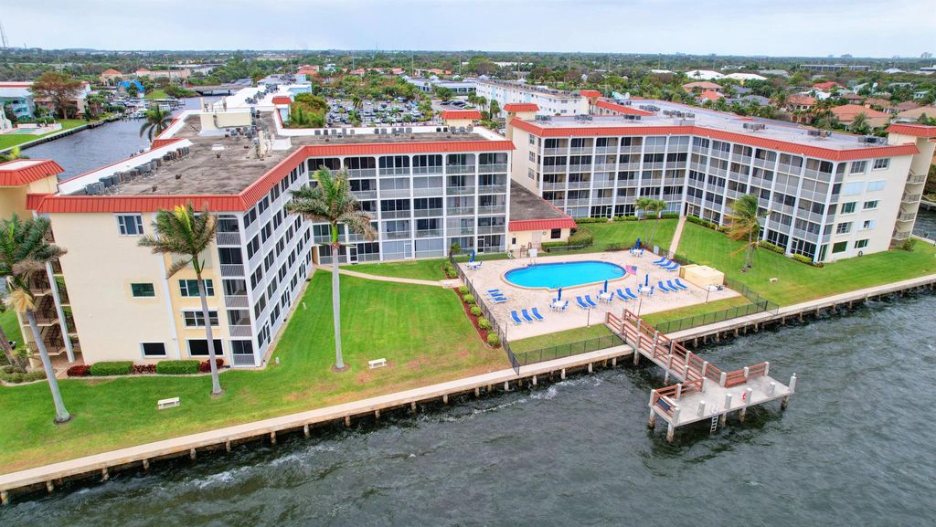 Photo of 105 Paradise Harbour Boulevard #405, North Palm Beach, FL 33408 (MLS # R10944594)