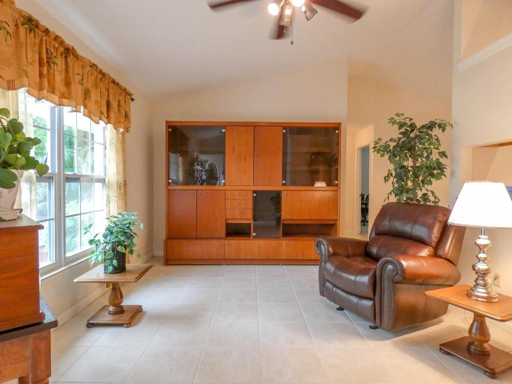 PORT ST LUCIE SECTION 15 - Residential