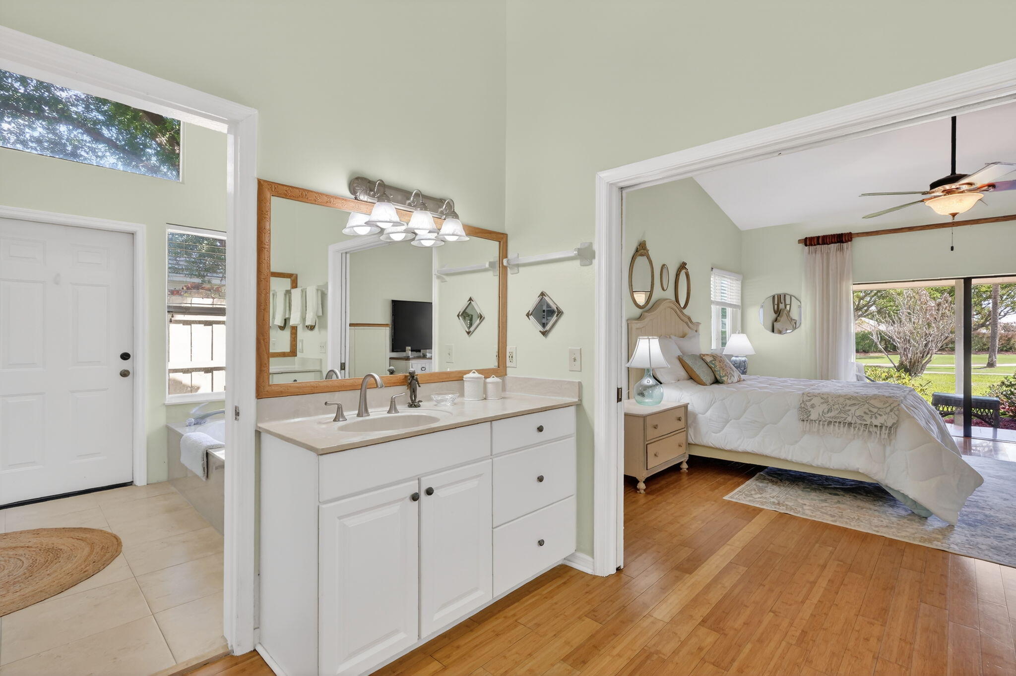 MARINER SANDS - Residential