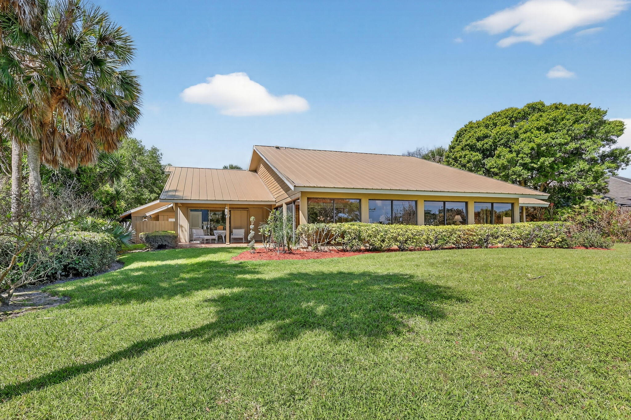 MARINER SANDS - Residential