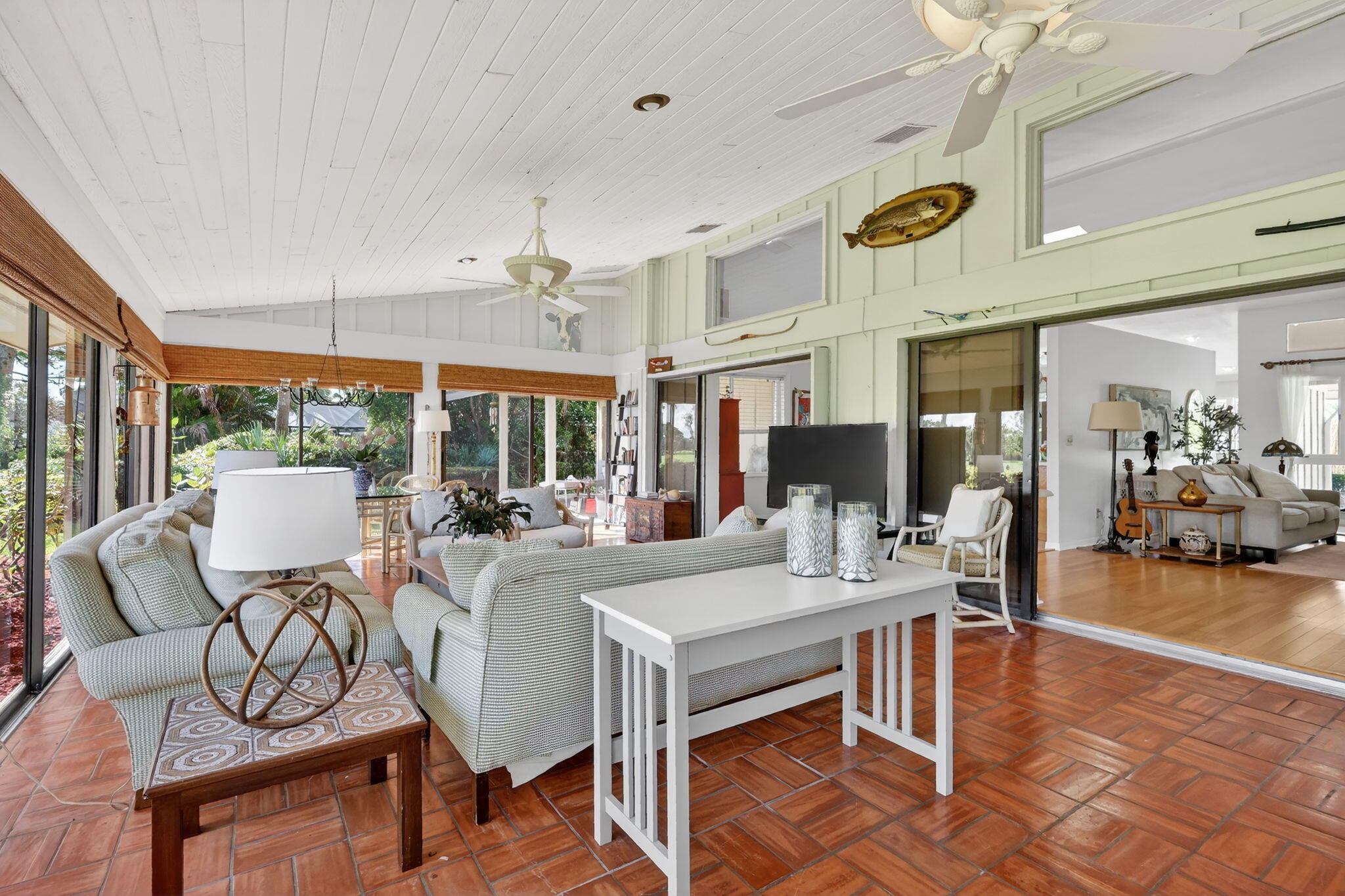 MARINER SANDS - Residential