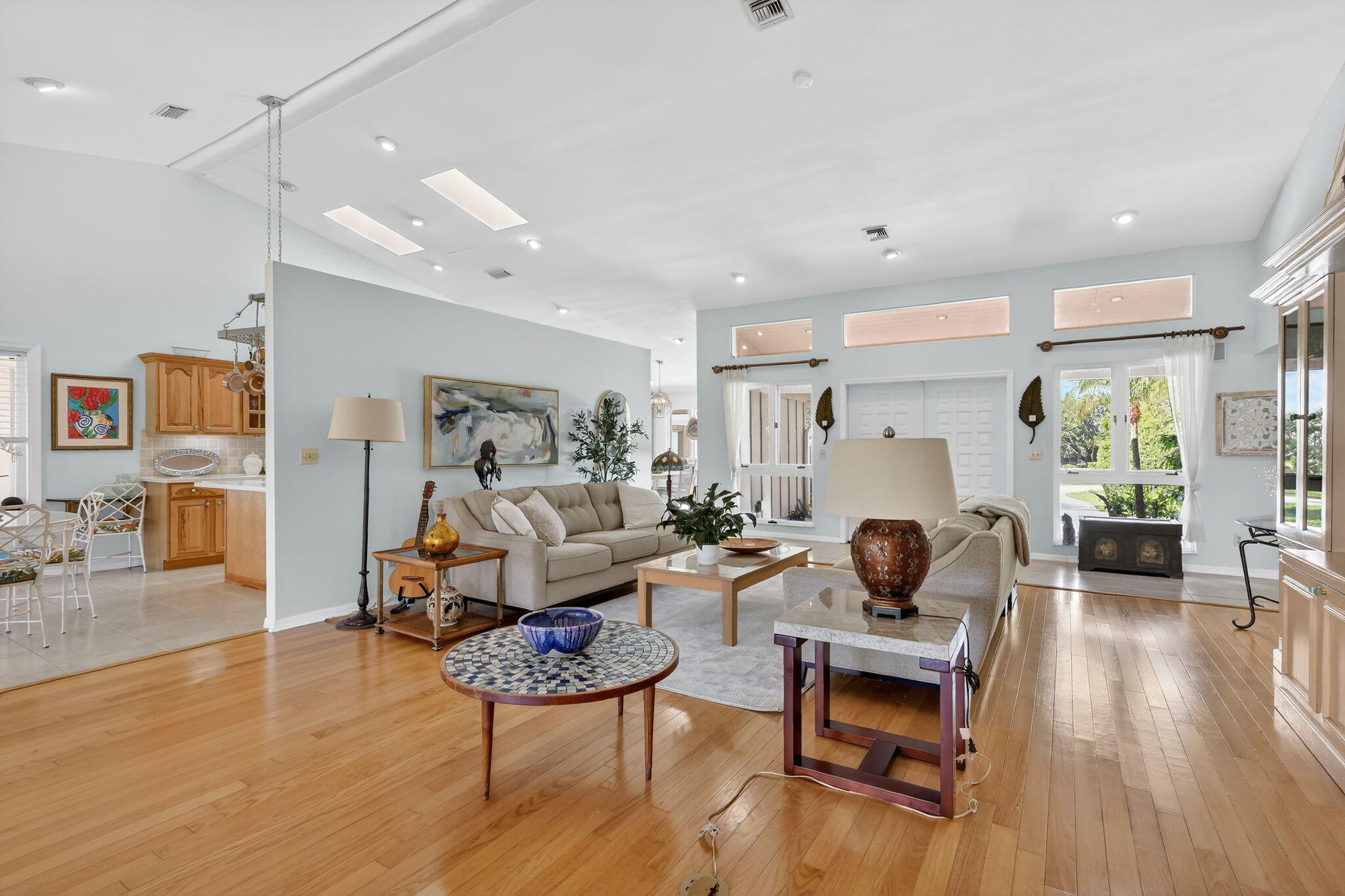 MARINER SANDS - Residential