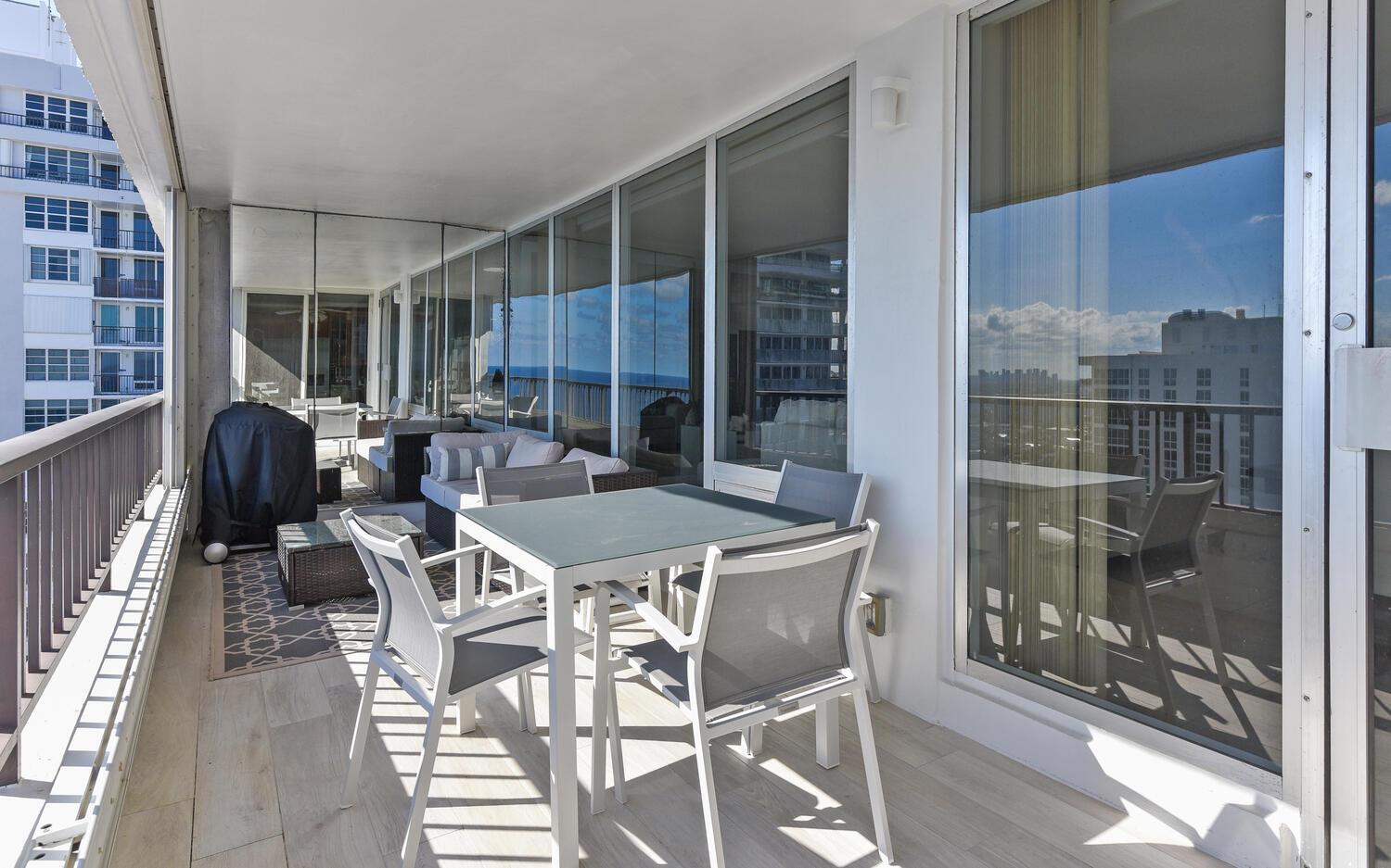 PLAZA SOUTH - Residential