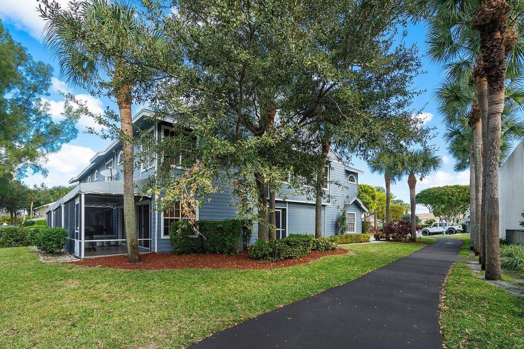 Photo of 5056 Pointe Emerald Lane, Boca Raton, FL 33486 (MLS # R11044185)