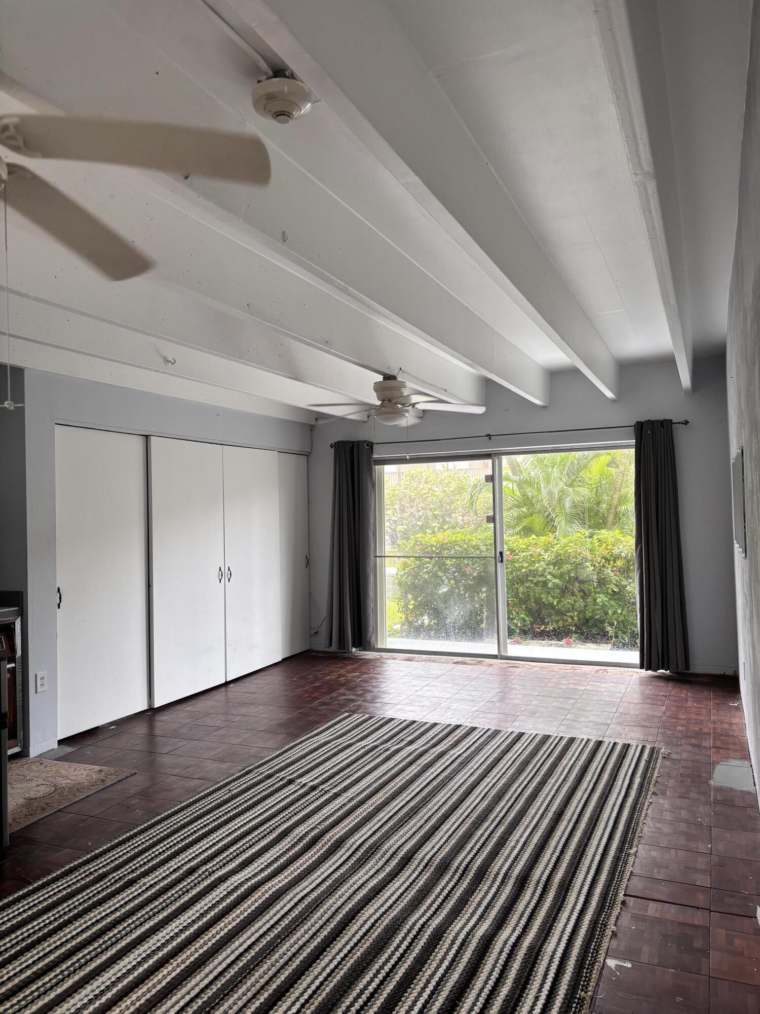 4001 S Ocean Boulevard 114