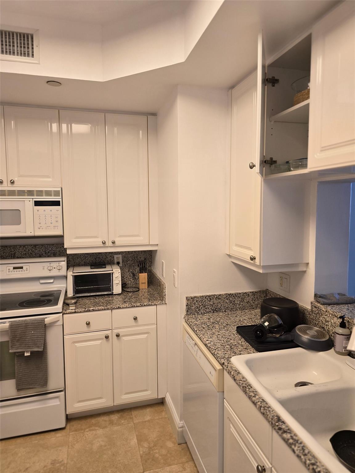 888 Brickell Key Dr 2110
