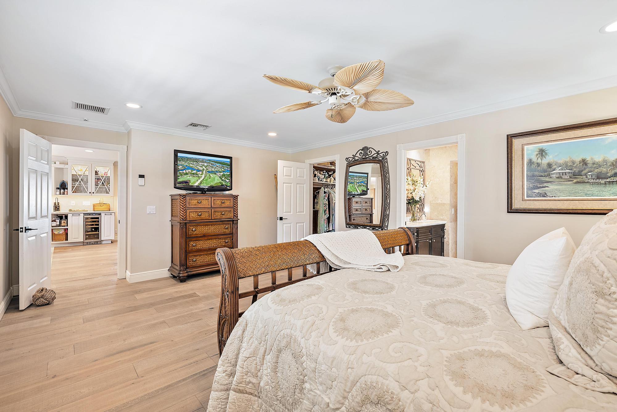 Paradise Point - Residential