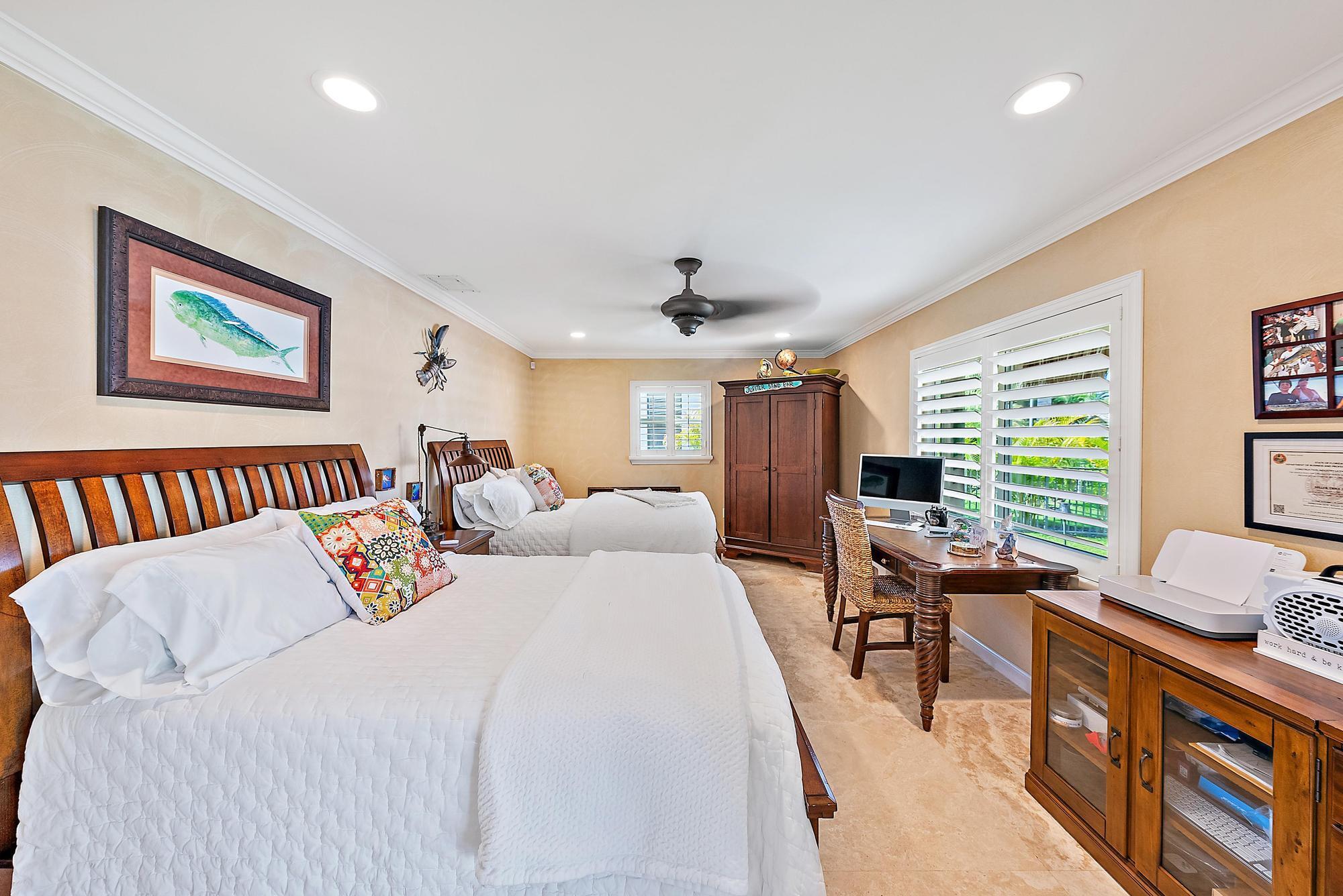 Paradise Point - Residential