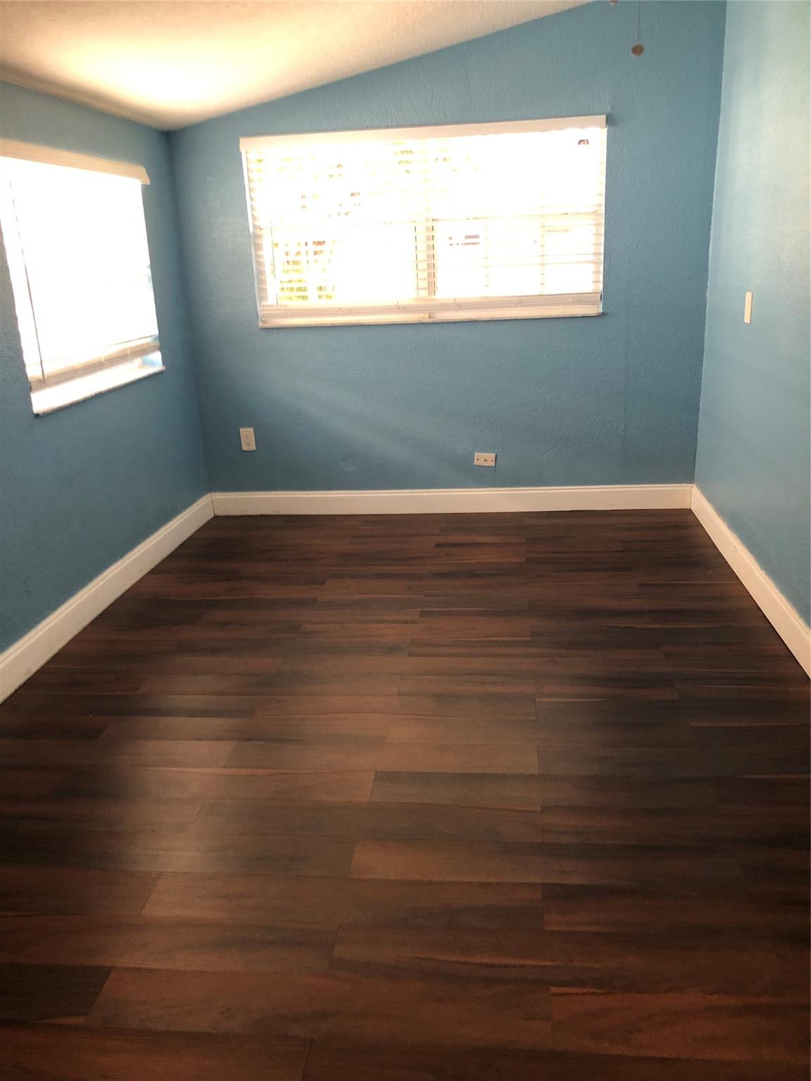 Look Homesites 36-19 B - Residential