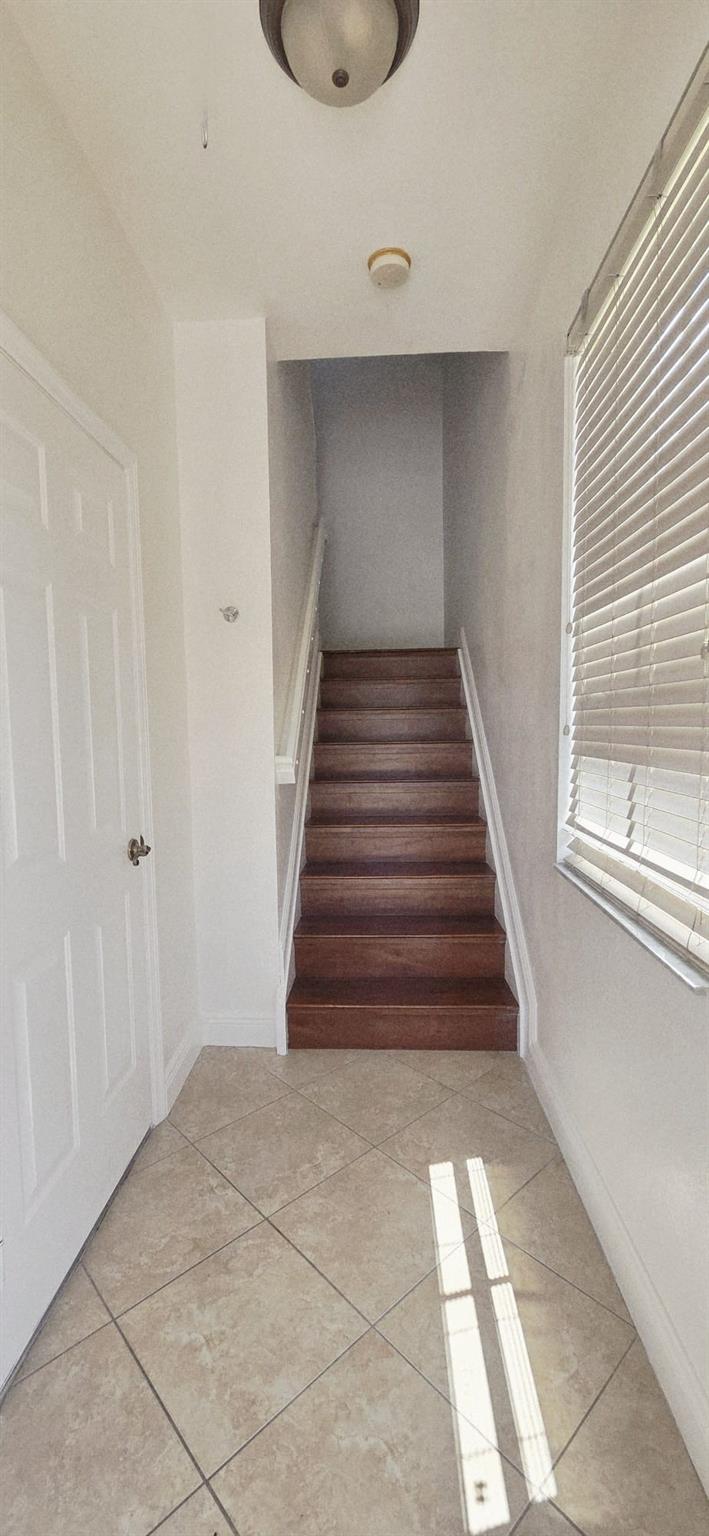 5869 Hampton Hills Blvd