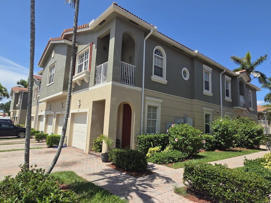 Beautiful 2 Bedroom, 2 Bath Townhome with 1 Car Garage in a gated community! This spacious home has been freshly painted and newer appliances. Enjoy an open layout with plenty of natural light, a private balcony, and comfortable living spaces. The community offers a gorgeous clubhouse with gym, resort-style pool, and a children’s play area, perfect for relaxing and entertaining. Secure entry, and a prime location close to major highways make commuting and travel easy. Move-in ready and waiting for you!
