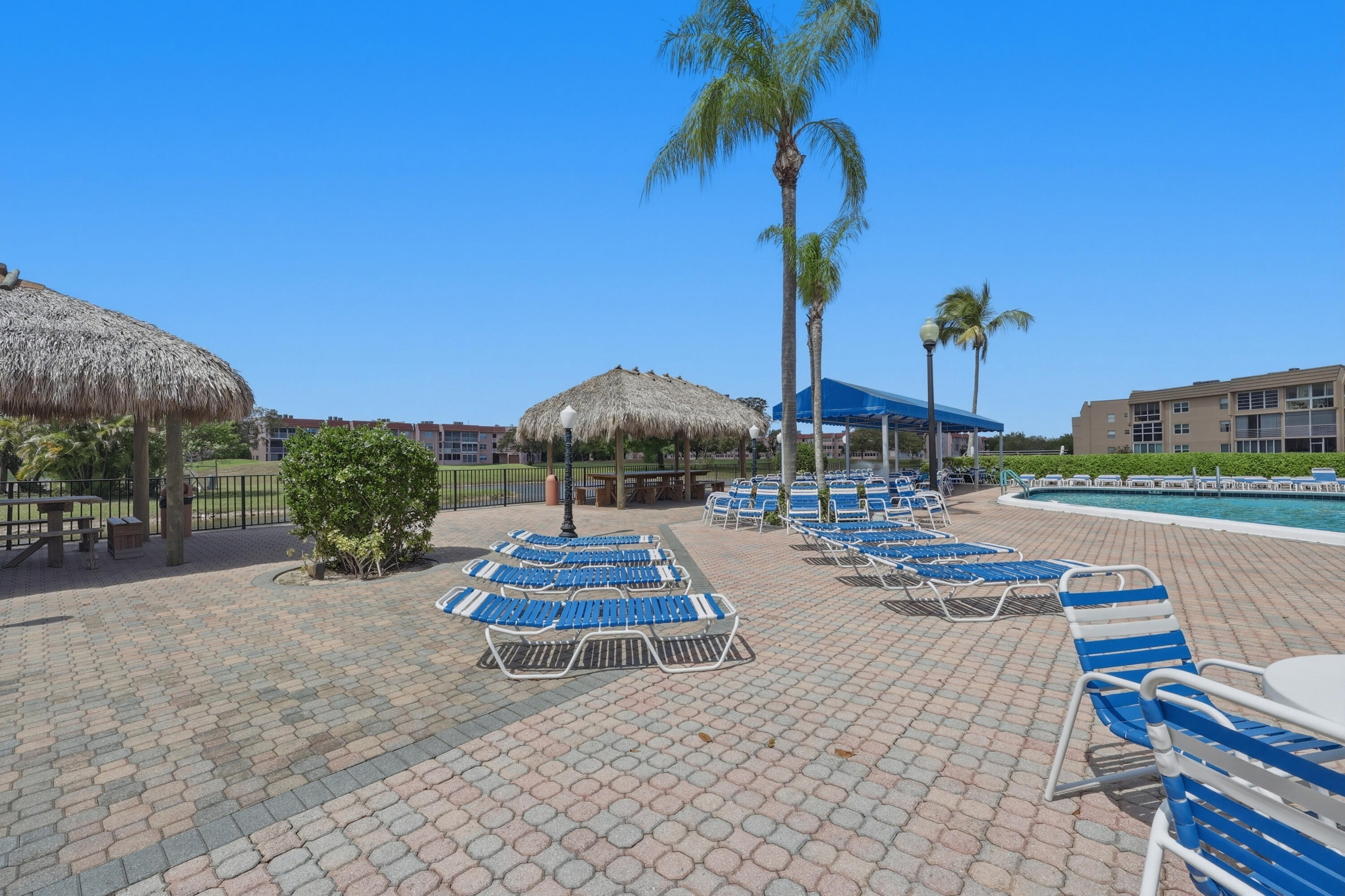 Sunrise Lakes - Residential