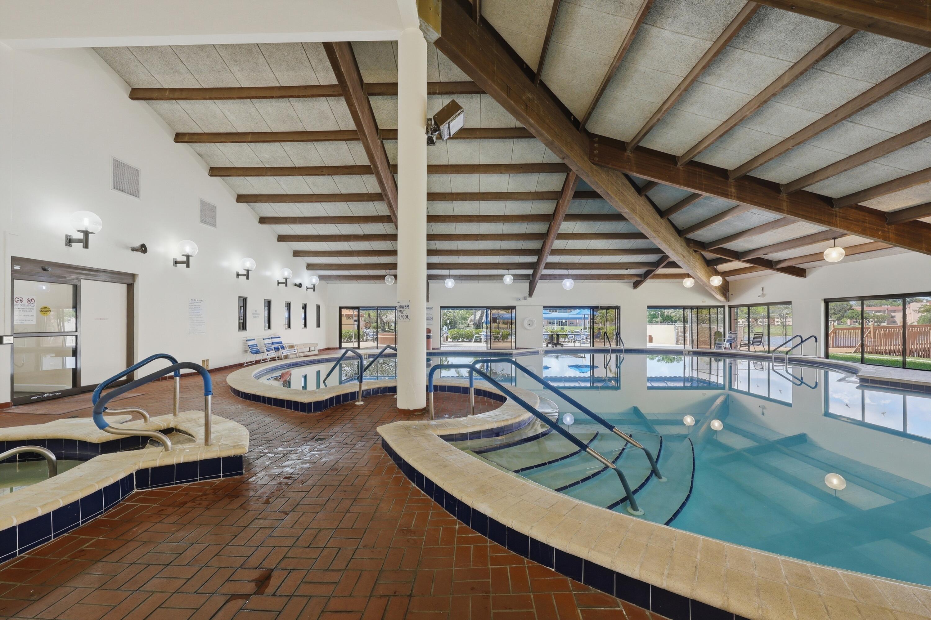 Sunrise Lakes - Residential