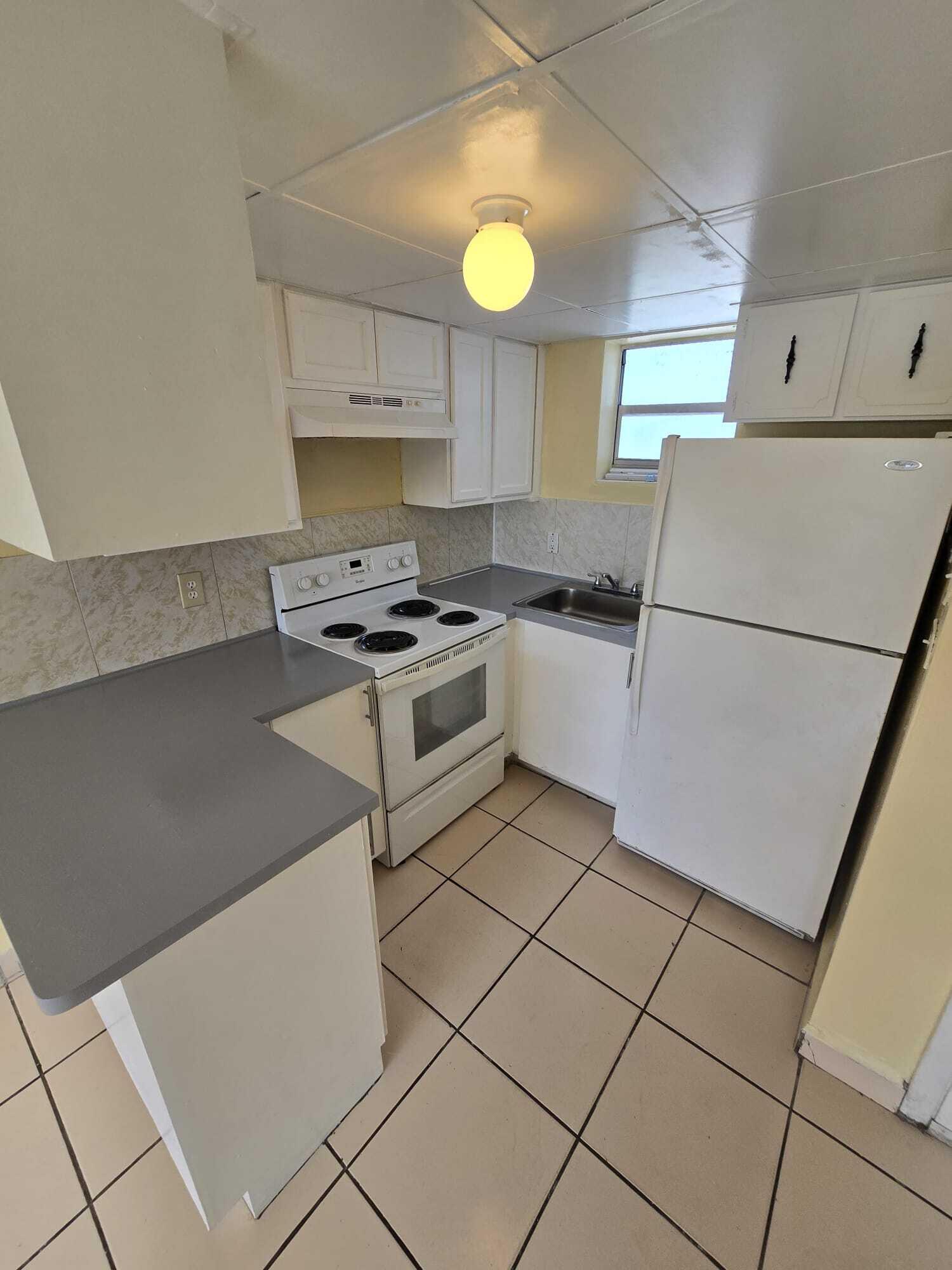 PIER 44 CONDO - Residential Lease