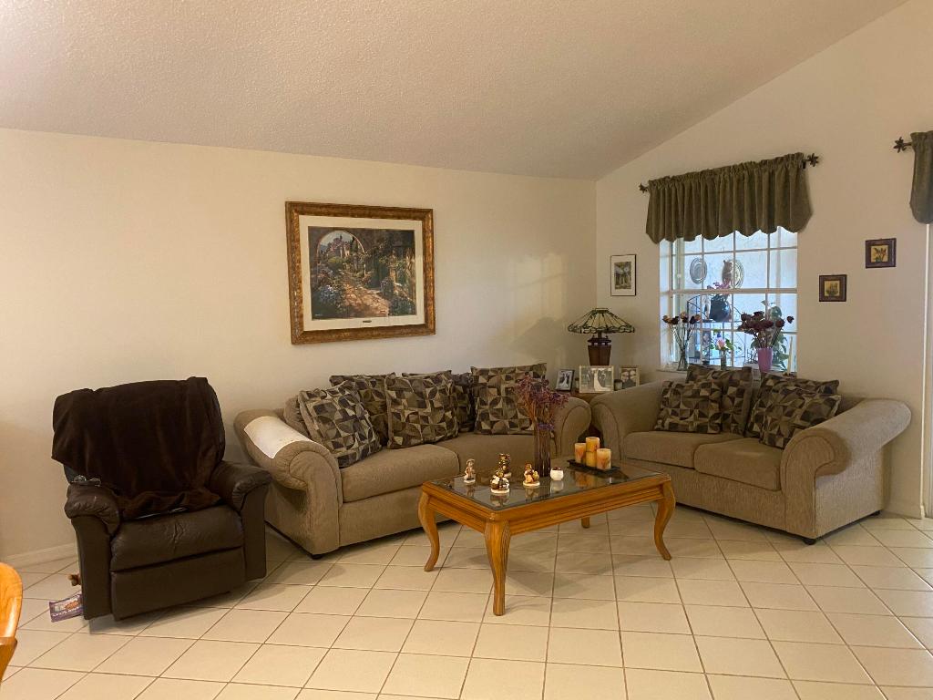 Sawgrass Lakes Homes - Residential