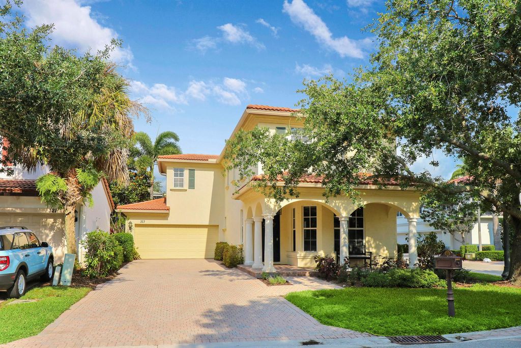 Photo of 323 September Street, Palm Beach Gardens, FL 33410 (MLS # R11112781)