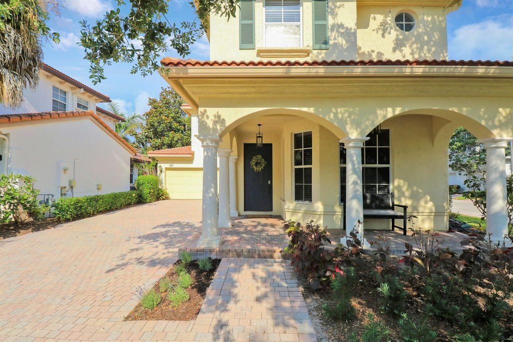 Photo of 323 September Street, Palm Beach Gardens, FL 33410 (MLS # R11112781)